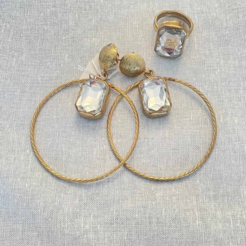 Elegant Gold and Stone Hoop Earrings and Ring Set